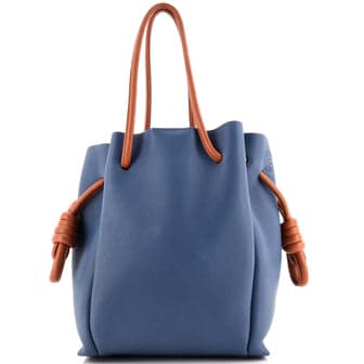 loewe flamenco knot shoulder
