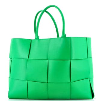 bottega veneta arco tote