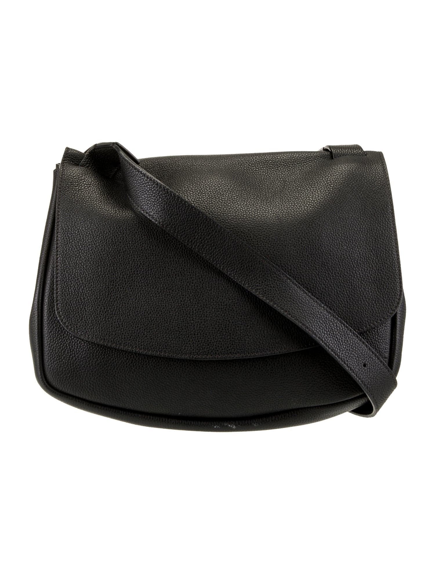 the row mail shoulder